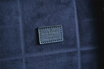 Franco Shops - Louis Vuittons  - 9544