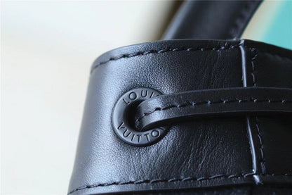 Franco Shops - Louis Vuittons  - 9899