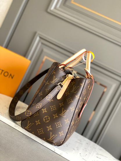 Franco Shops - Louis Vuittons  - 15420