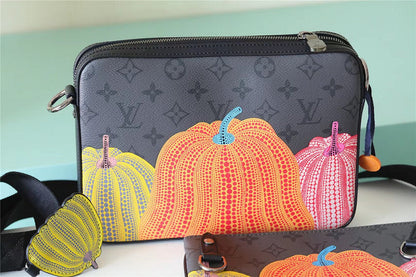 Franco Shops - Louis Vuittons  - 10056