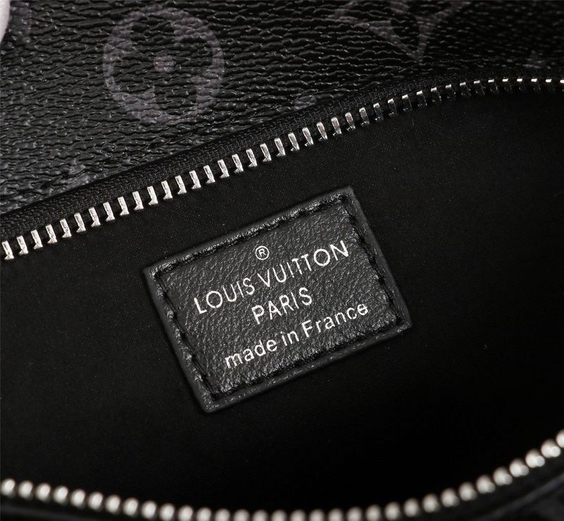 Franco Shops - Louis Vuittons  - 15519