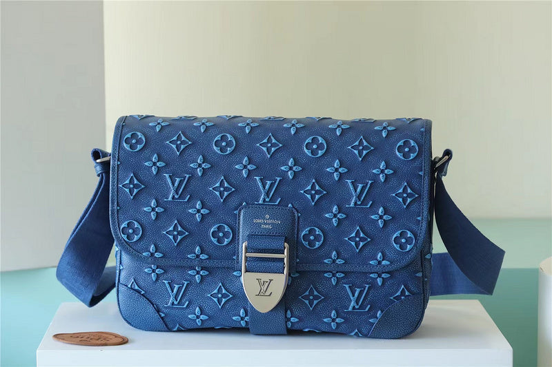 Franco Shops - Louis Vuittons  - 9994