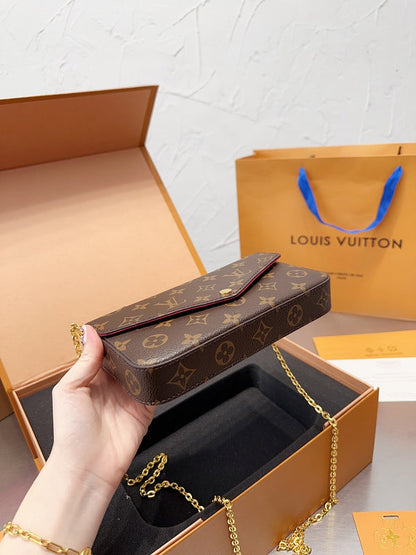 Franco Shops - Louis Vuittons  - 15022