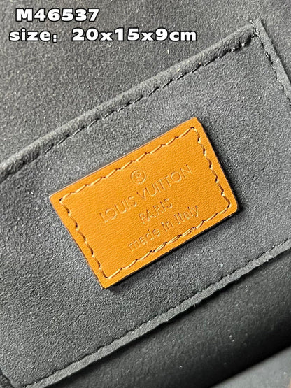 Franco Shops - Louis Vuittons  - 15611