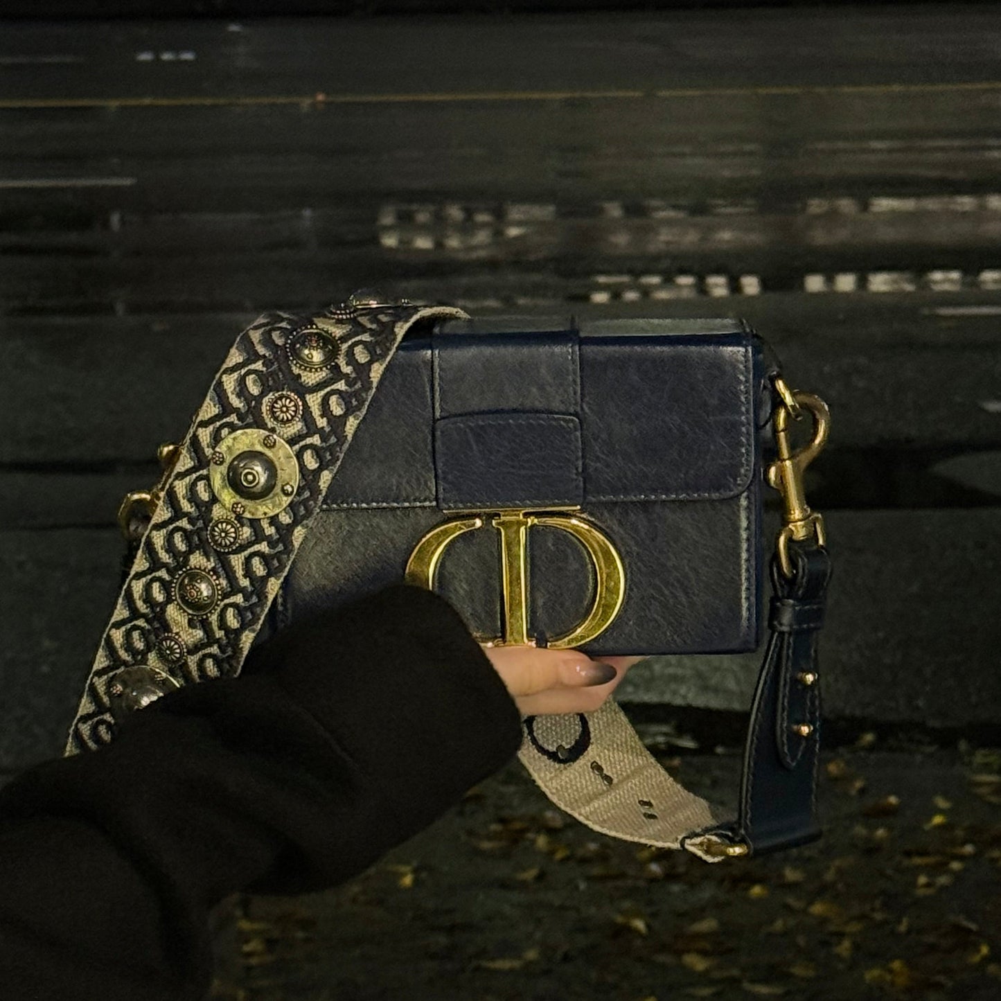 Christian Dior Navy Blue Leather 30 Montaigne Box Shoulder Bag