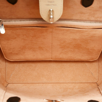 LOUIS VUITTON Lockme Cabas White