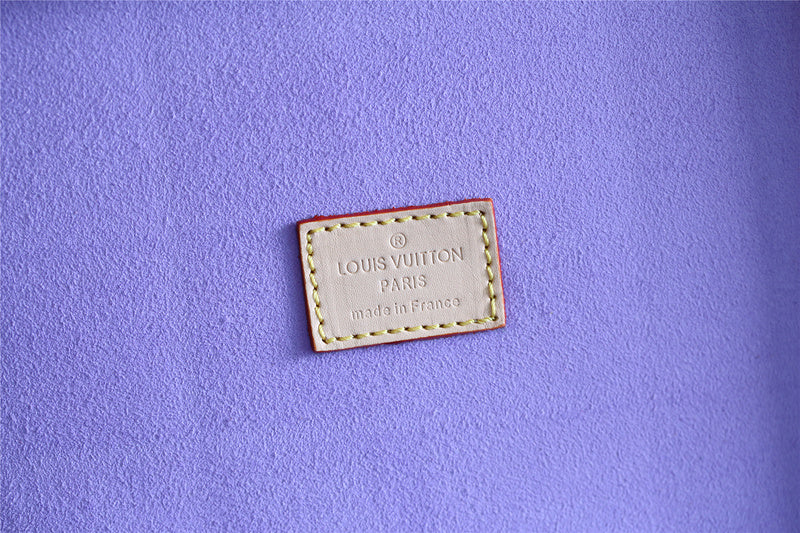 Franco Shops - Louis Vuittons  - 9553
