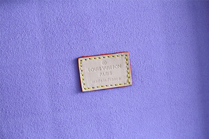 Franco Shops - Louis Vuittons  - 9553