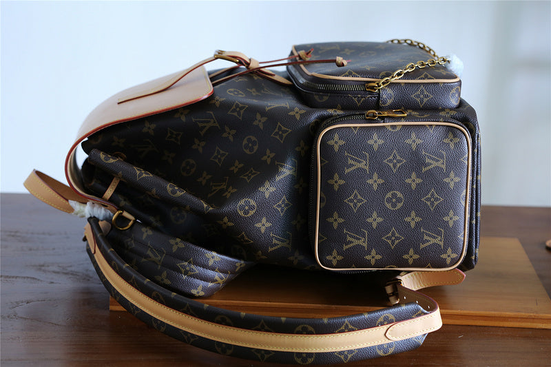 Franco Shops - Louis Vuittons  - 9750