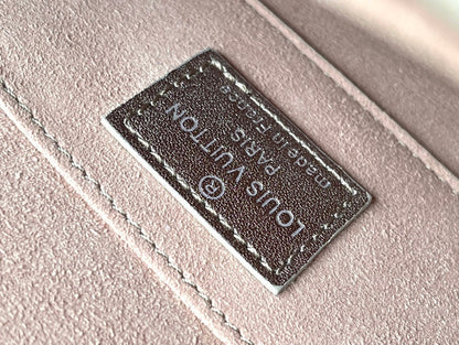 Franco Shops - Louis Vuittons  - 15690