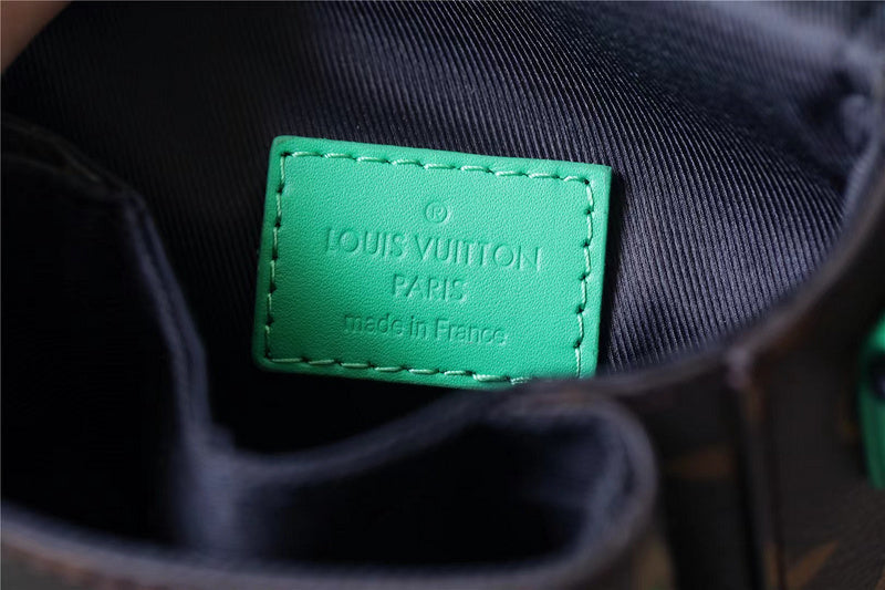 Franco Shops - Louis Vuittons  - 10081
