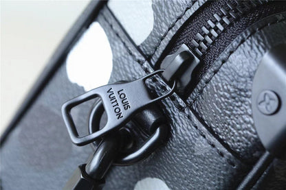 Franco Shops - Louis Vuittons  - 10131