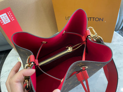 Franco Shops - Louis Vuittons  - 14862
