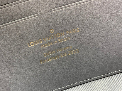 Franco Shops - Louis Vuittons  - 15247
