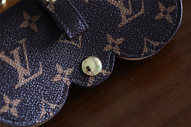 Franco Shops - Louis Vuittons  - 9334