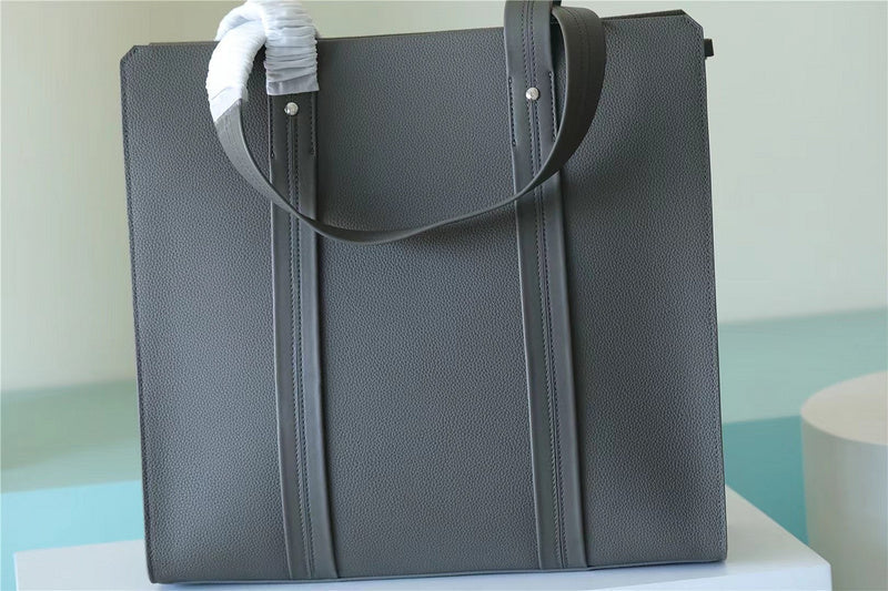 Franco Shops - Louis Vuittons  - 10031