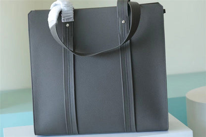Franco Shops - Louis Vuittons  - 10031