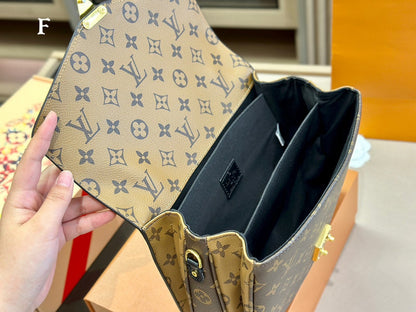 Franco Shops - Louis Vuittons  - 15033