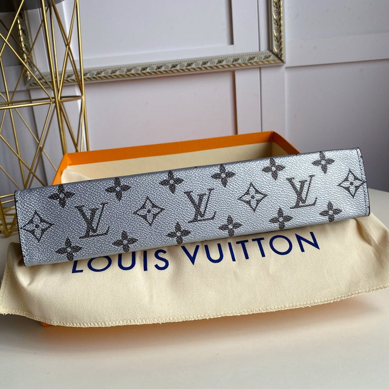 Franco Shops - Louis Vuittons  - 15555