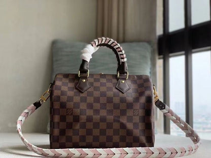 Franco Shops - Louis Vuittons  - 15378