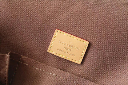 Franco Shops - Louis Vuittons  - 10013