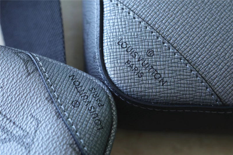 Franco Shops - Louis Vuittons  - 10047