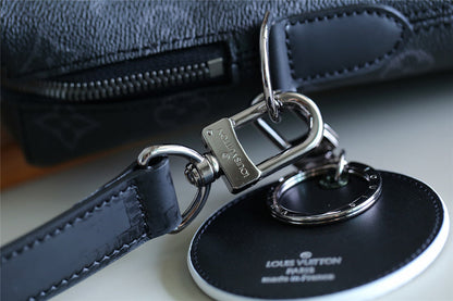 Franco Shops - Louis Vuittons  - 9883
