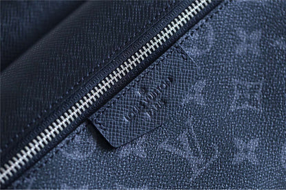 Franco Shops - Louis Vuittons  - 10198