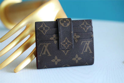 Franco Shops - Louis Vuittons  - 9235