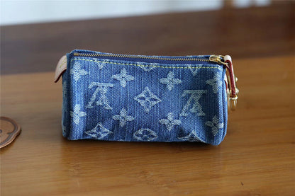 Franco Shops - Louis Vuittons  - 9324