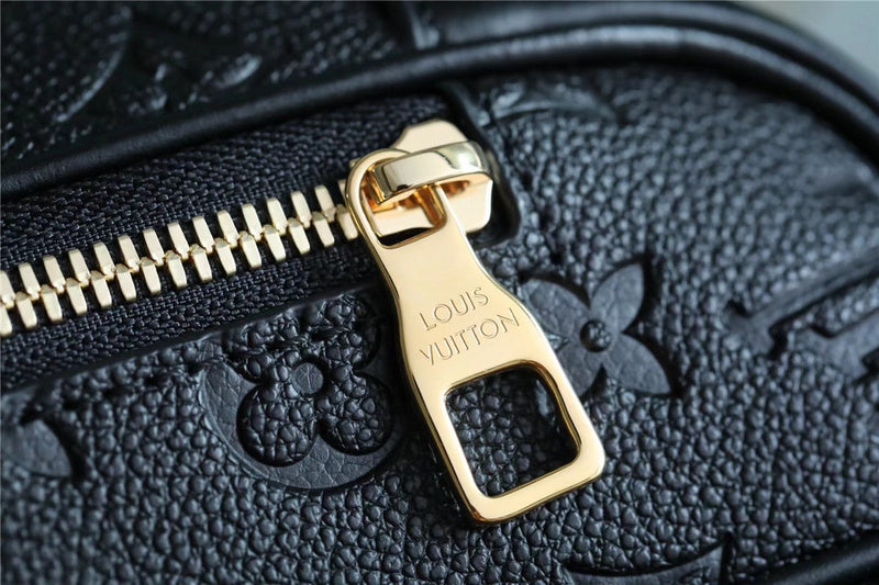 Franco Shops - Louis Vuittons  - 9622
