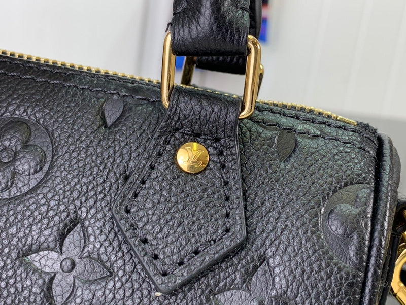 Franco Shops - Louis Vuittons  - 15245
