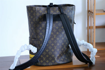 Franco Shops - Louis Vuittons  - 9737