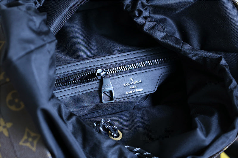 Franco Shops - Louis Vuittons  - 9737