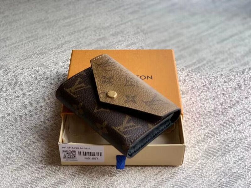 Franco Shops - Louis Vuittons  - 15765