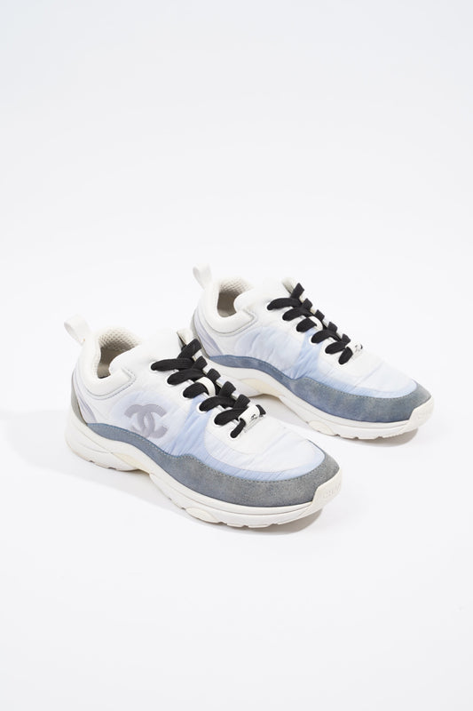 Chanel CC Logo Light Blue   White Fabric EU 36 UK 3