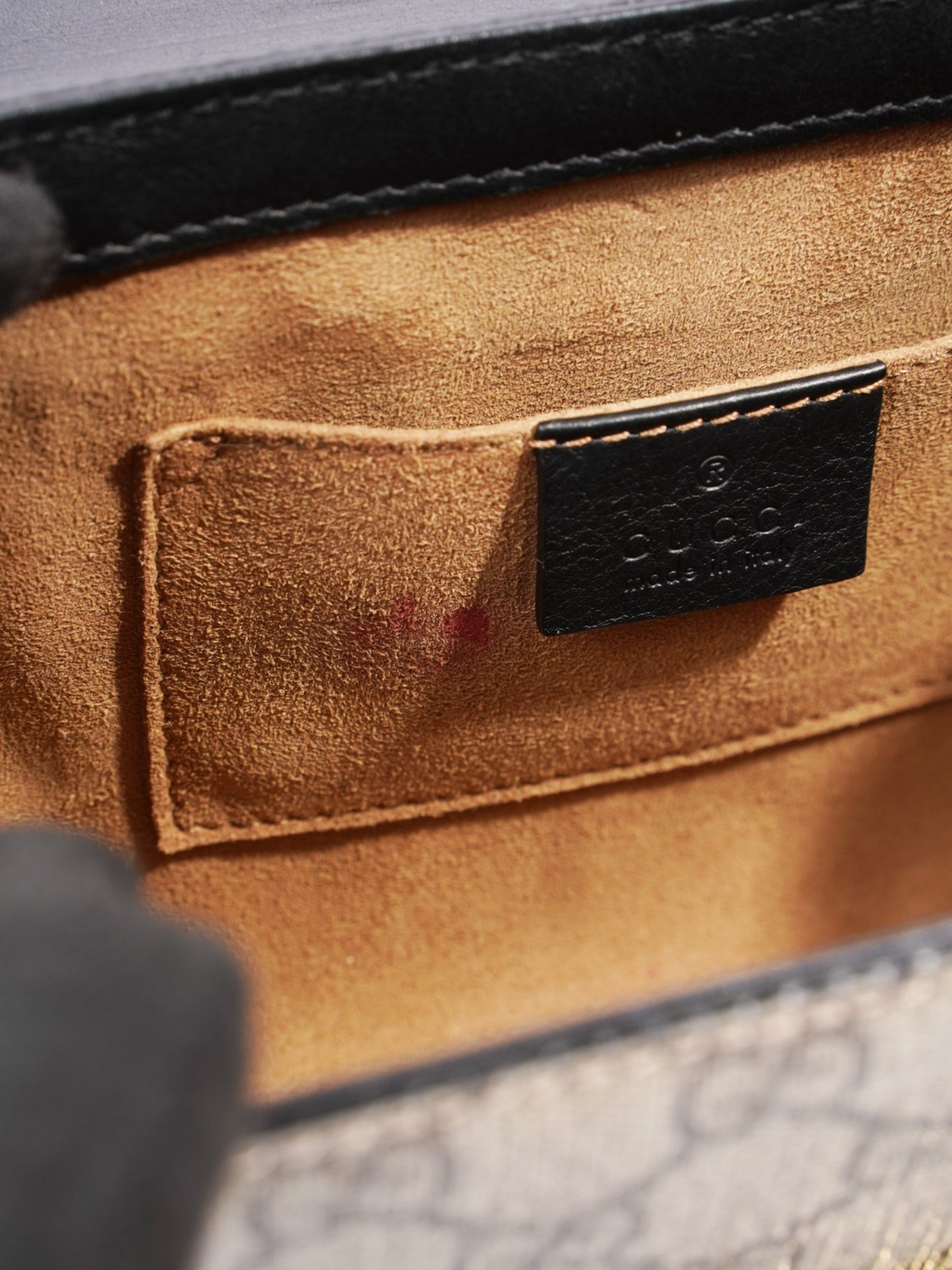 Gucci Padlock Shoulder Bag Black / Supreme Leather Mini
