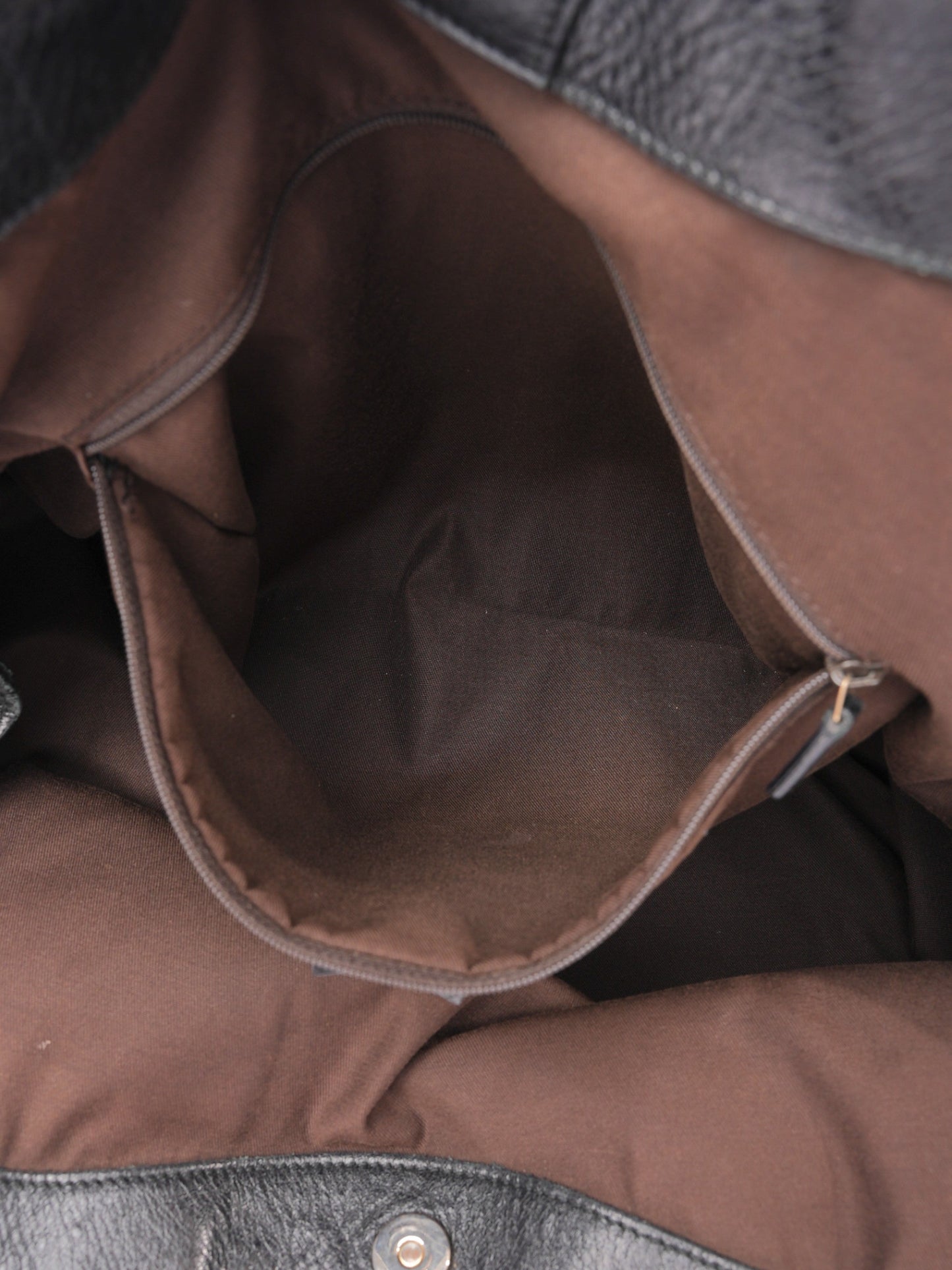 Gucci Sukey Large Beige And Ebony GG Supreme Canvas