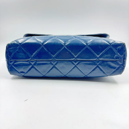 Chanel Quilted In the Business navy blue patent leather Flap bag TWS