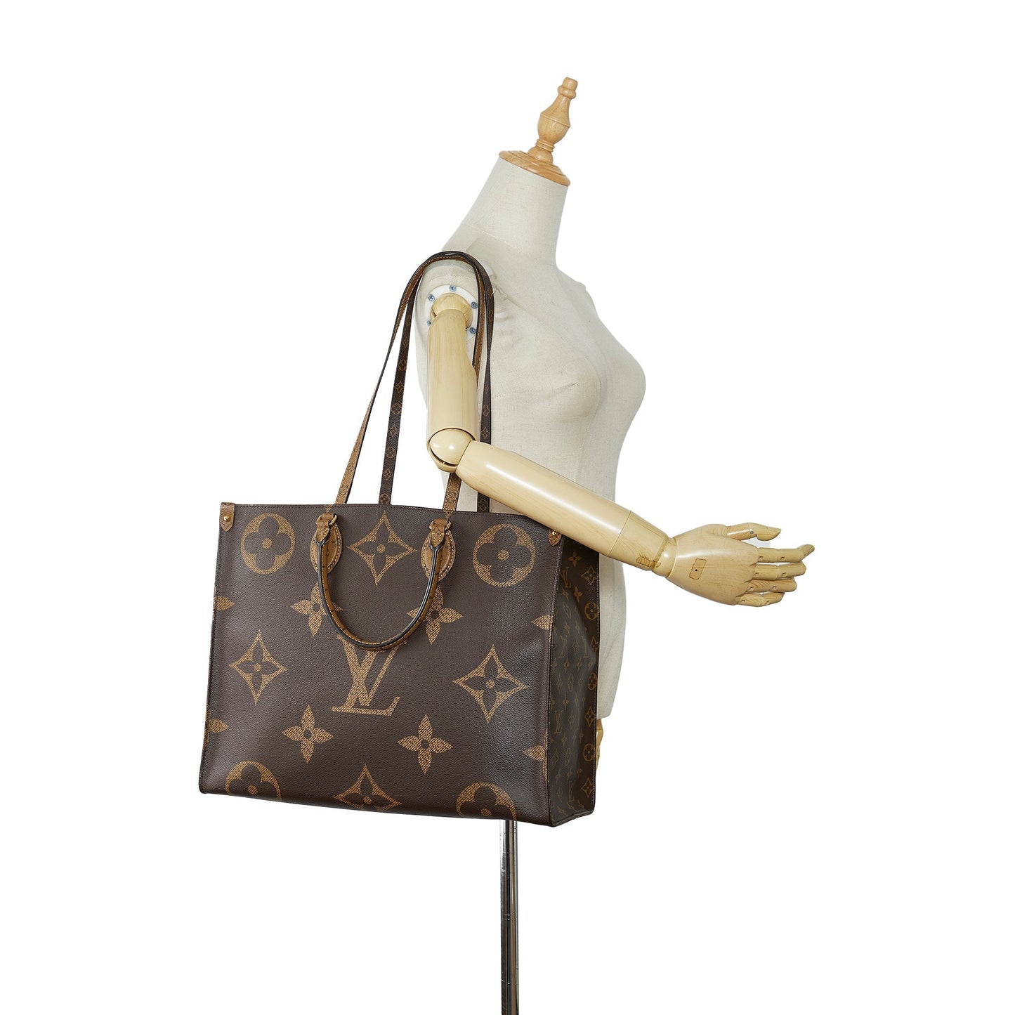 LOUIS VUITTON Monogram Giant Reverse OnTheGo GM Satchel