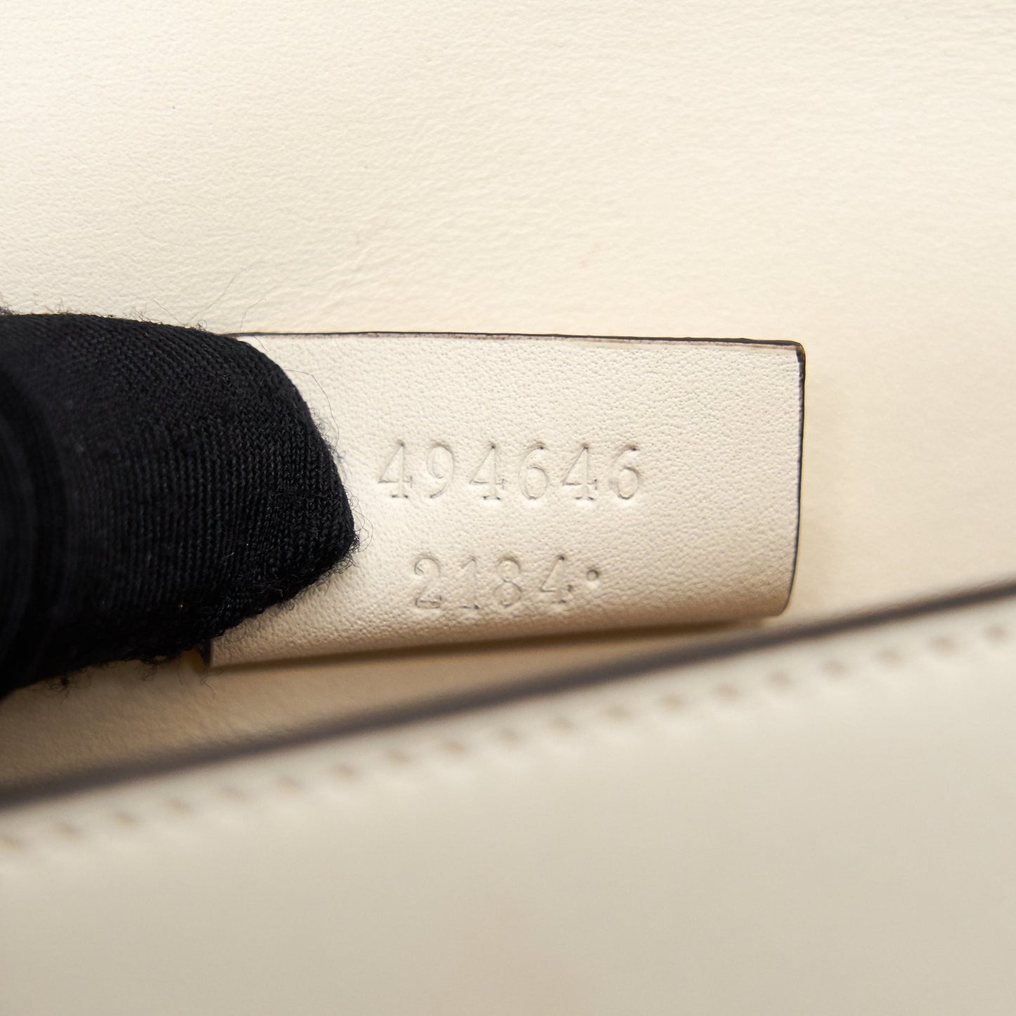 Gucci Sylvie Super mini Bag white with