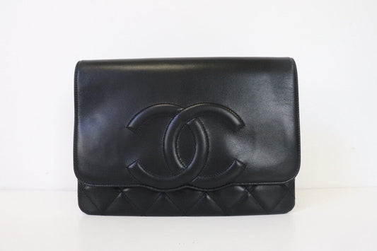 CHANEL CC LAMBSKIN CLUTCH BAG