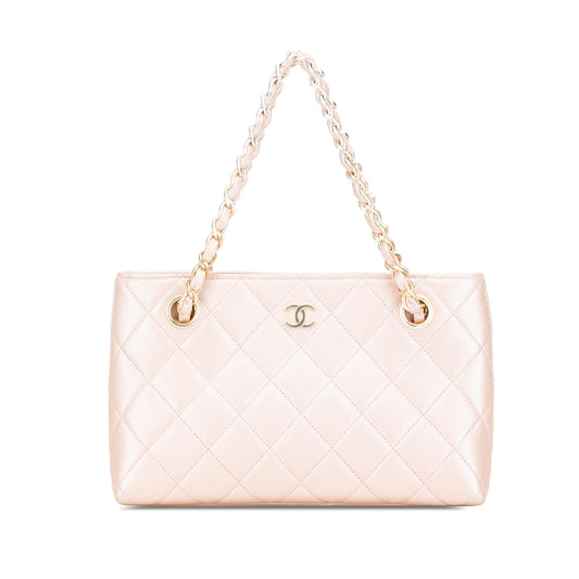 Chanel CC Quilted Irisdescent Lambskin Chain Handbag (SHG-EzpK0v)