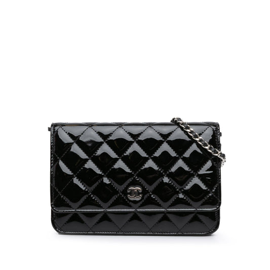 Chanel CC Quilted Patent Wallet On Chain (SHG-8sYTvO)