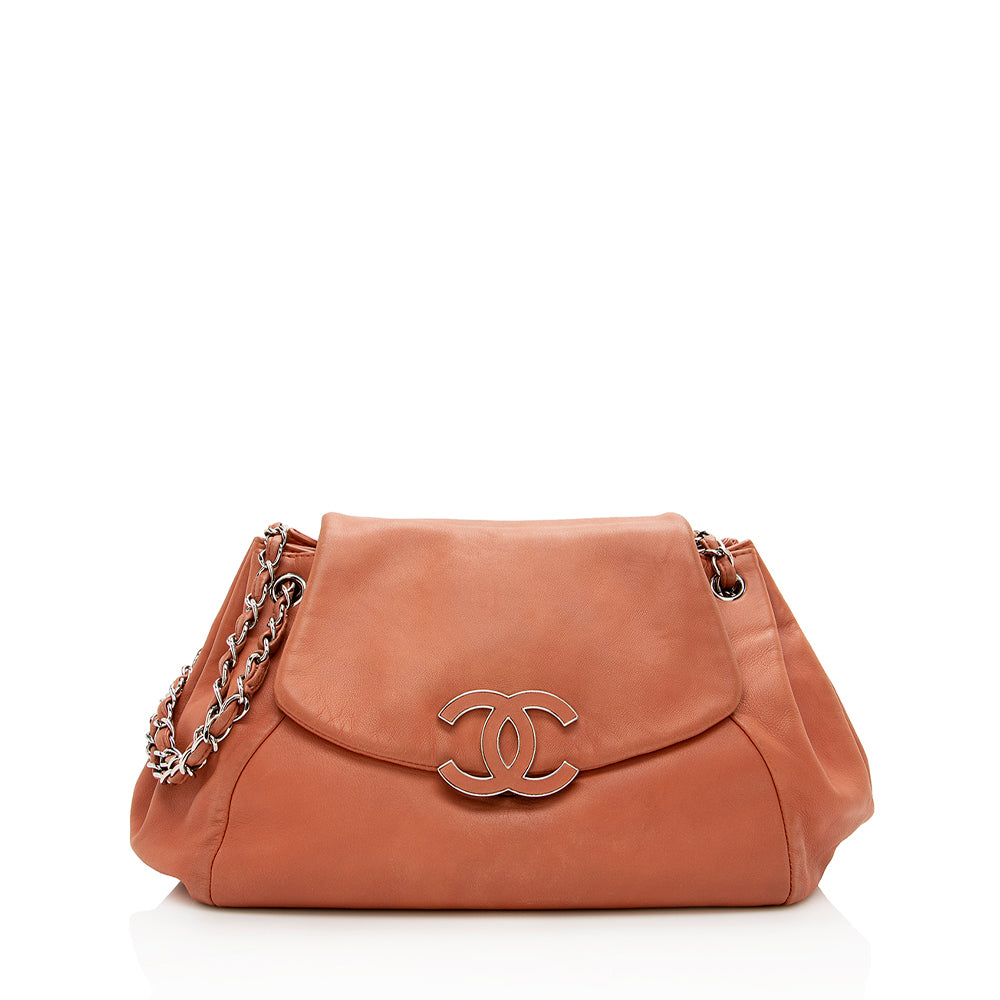 Chanel Elegant Shoulder Bag 9