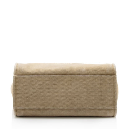Chanel Canvas Deauville Medium Tote (SHF-SYyjAd)