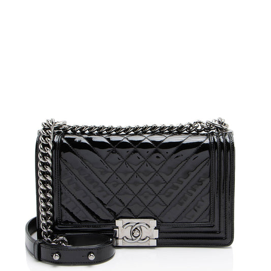 Chanel Chevron Patent Leather Old Medium Boy Bag (SHF-2P3jRA)
