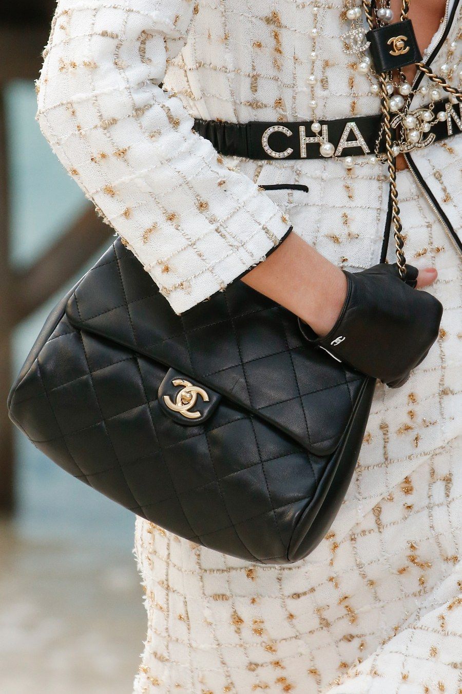 Chanel Black Elegant Handbag 63