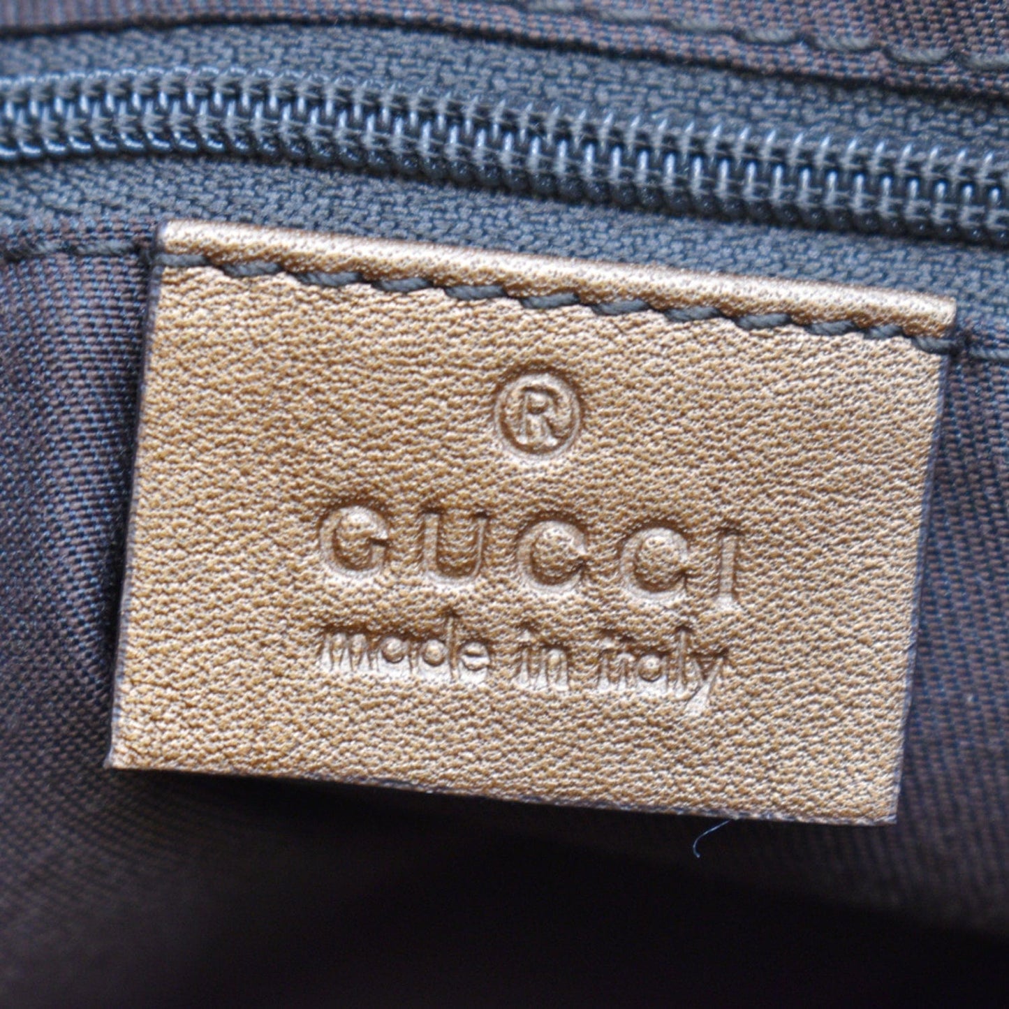 GUCCI Sukey Medium GG Canvas Tote Bag Beige 211944