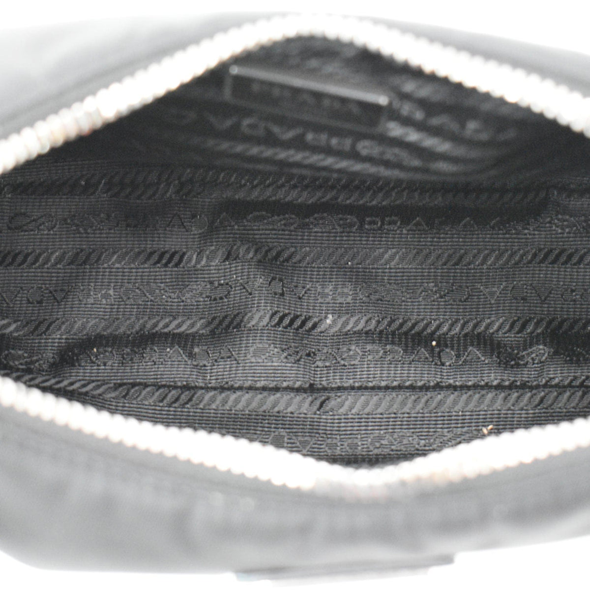 PRADA Re-Edition 2005 Nylon Shoulder Bag Black
